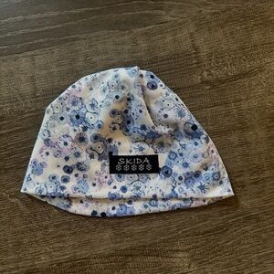 Skida Floral Infant Beanie - Blue and White